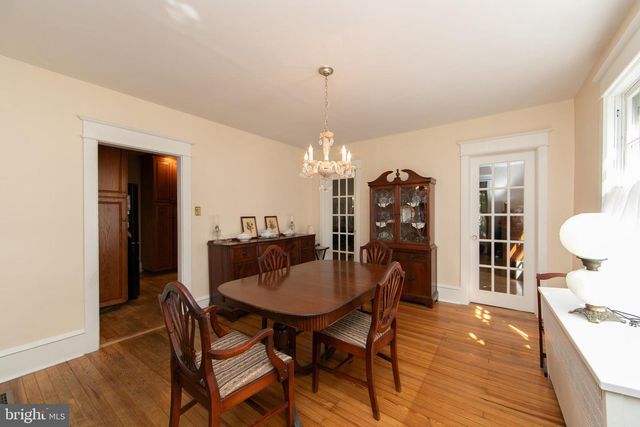 237 RHOADS AVE, Haddonfield, NJ 08033