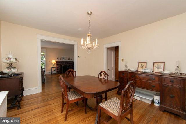 237 RHOADS AVE, Haddonfield, NJ 08033