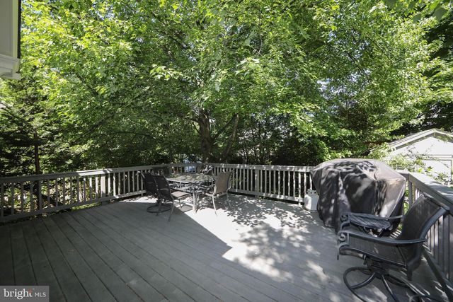 237 RHOADS AVE, Haddonfield, NJ 08033