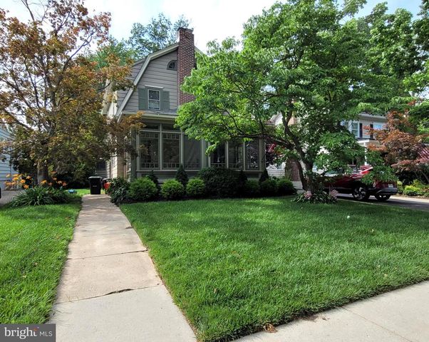 237 RHOADS AVE, Haddonfield, NJ 08033