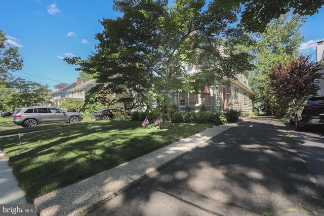 237 RHOADS AVE, Haddonfield, NJ 08033