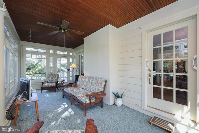 237 RHOADS AVE, Haddonfield, NJ 08033