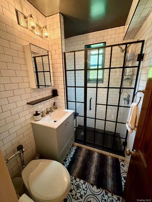 211-05 75th Ave 3D, Bayside, NY 11364 — photo 5