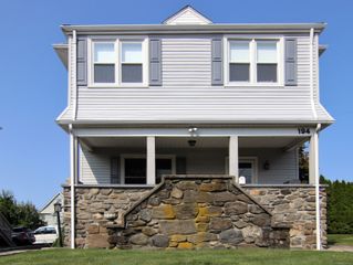 194 Hamilton Avenue, Greenwich, CT 06830