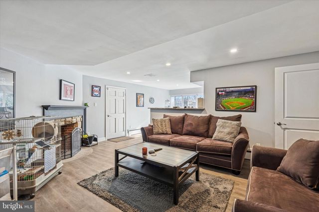 740 GERMANTOWN PIKE, Lafayette Hill, PA 19444