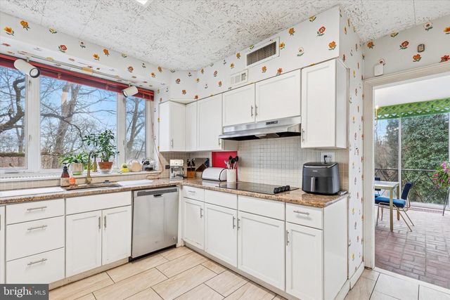 740 GERMANTOWN PIKE, Lafayette Hill, PA 19444