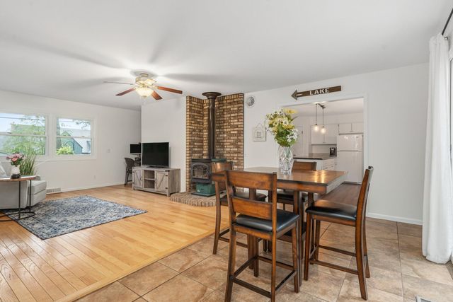 726 Lakeview Drive, Portage, MI 49002