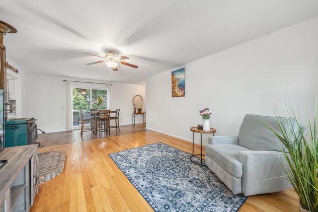 726 Lakeview Drive, Portage, MI 49002