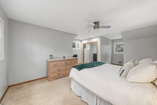 726 Lakeview Drive, Portage, MI 49002
