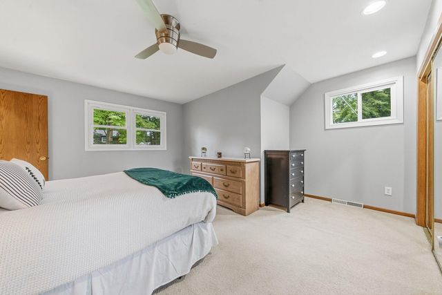 726 Lakeview Drive, Portage, MI 49002