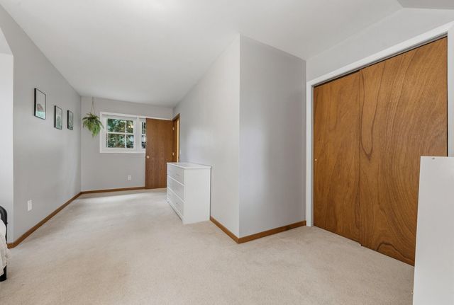 726 Lakeview Drive, Portage, MI 49002