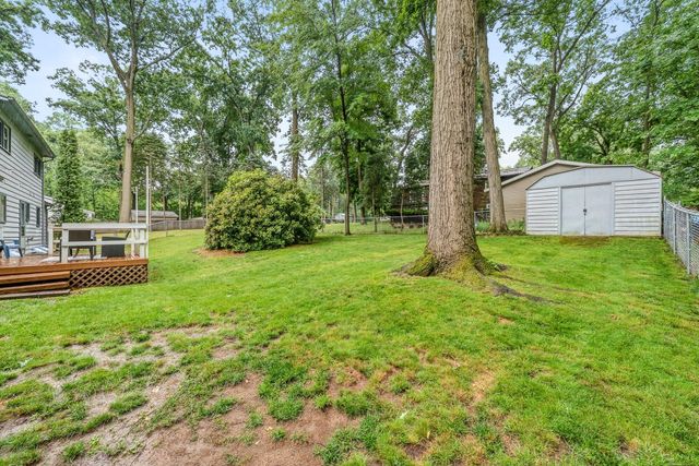 726 Lakeview Drive, Portage, MI 49002