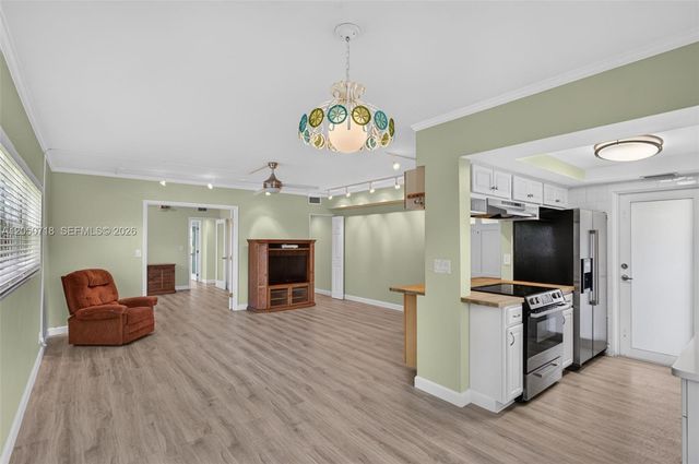708 SE 7th Avenue 8, Pompano Beach, FL 33060