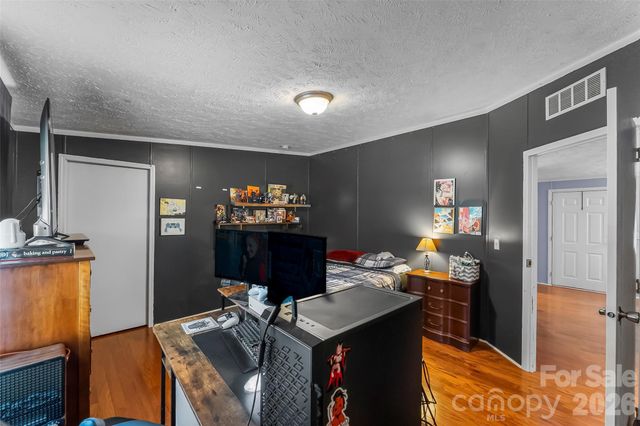19 Brandon Lane, Weaverville, NC 28787