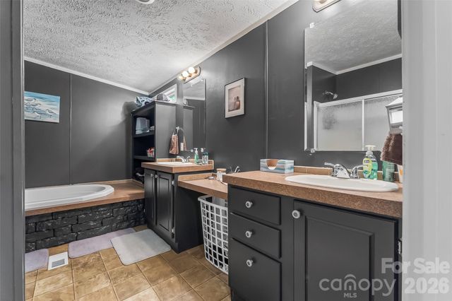 19 Brandon Lane, Weaverville, NC 28787