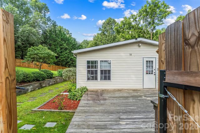 19 Brandon Lane, Weaverville, NC 28787