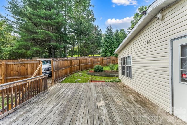19 Brandon Lane, Weaverville, NC 28787