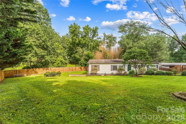 19 Brandon Lane, Weaverville, NC 28787