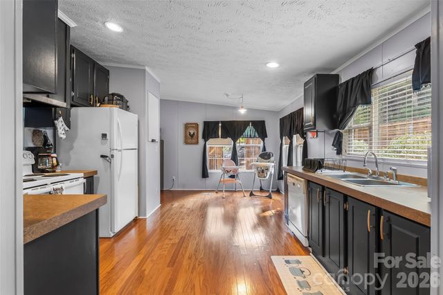 19 Brandon Lane, Weaverville, NC 28787