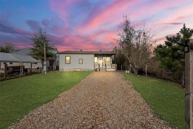 394 Rd 5102 H, Cleveland, TX 77327