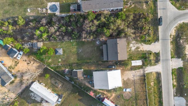 394 Rd 5102 H, Cleveland, TX 77327