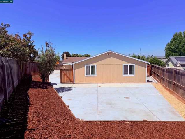 1131 Langlie Ct, Rodeo, CA 94572