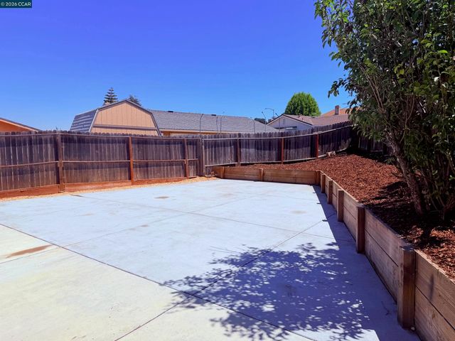 1131 Langlie Ct, Rodeo, CA 94572