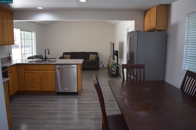 1131 Langlie Ct, Rodeo, CA 94572