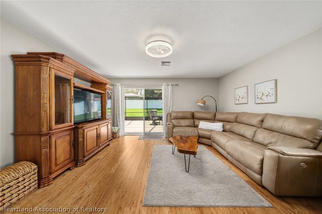 2830 Lakeview Drive, Sebring, FL 33870