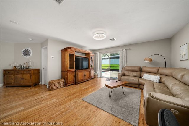 2830 Lakeview Drive, Sebring, FL 33870