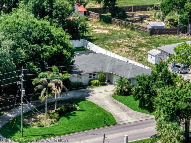 2830 Lakeview Drive, Sebring, FL 33870