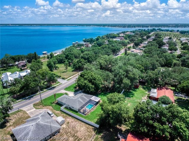 2830 Lakeview Drive, Sebring, FL 33870