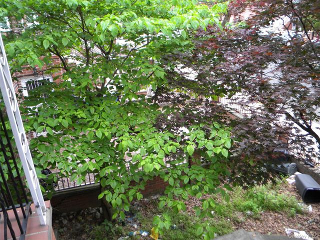 718 E 80th Street, Brooklyn, NY 11236