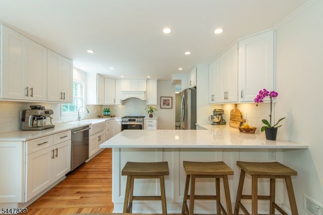 707 Prospect St, Westfield Town, NJ 07090