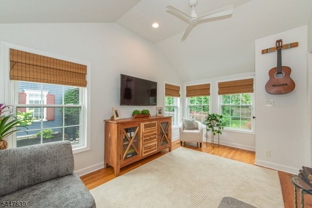 707 Prospect St, Westfield Town, NJ 07090