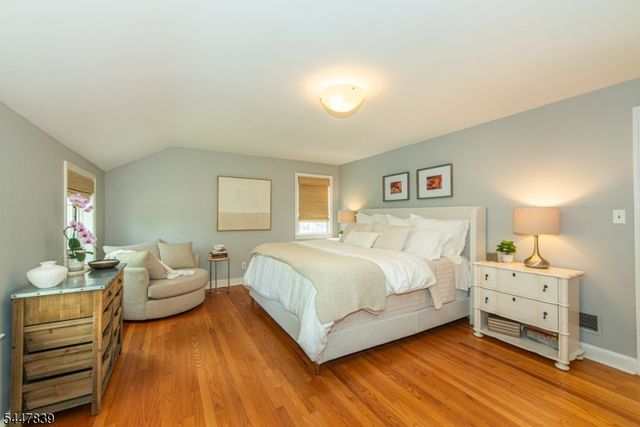 707 Prospect St, Westfield Town, NJ 07090