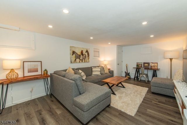 707 Prospect St, Westfield Town, NJ 07090