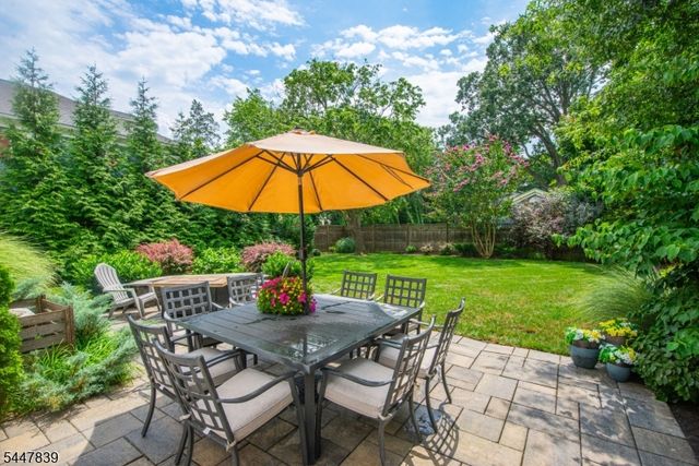 707 Prospect St, Westfield Town, NJ 07090