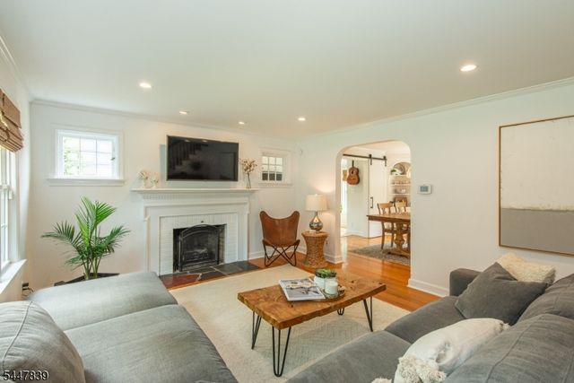 707 Prospect St, Westfield Town, NJ 07090