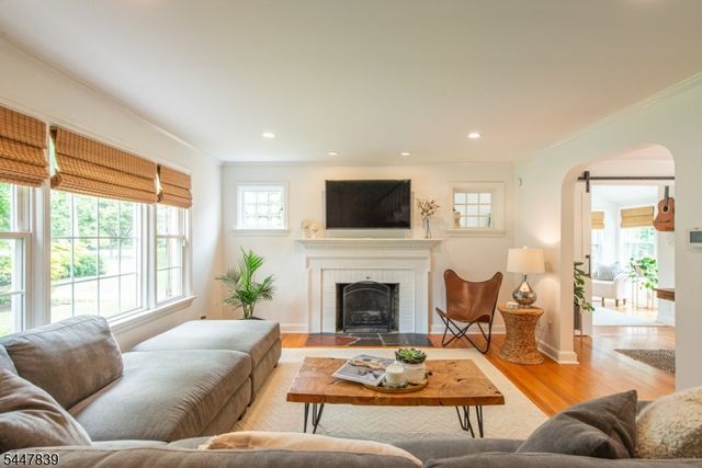 707 Prospect St, Westfield Town, NJ 07090
