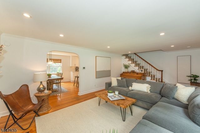 707 Prospect St, Westfield Town, NJ 07090