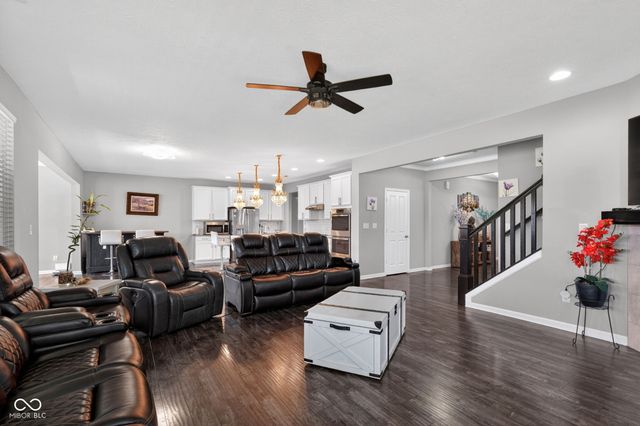 15577 Whelchel Drive, Fishers, IN 46037