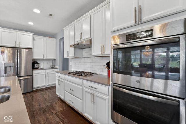 15577 Whelchel Drive, Fishers, IN 46037