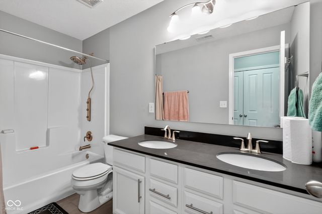 15577 Whelchel Drive, Fishers, IN 46037