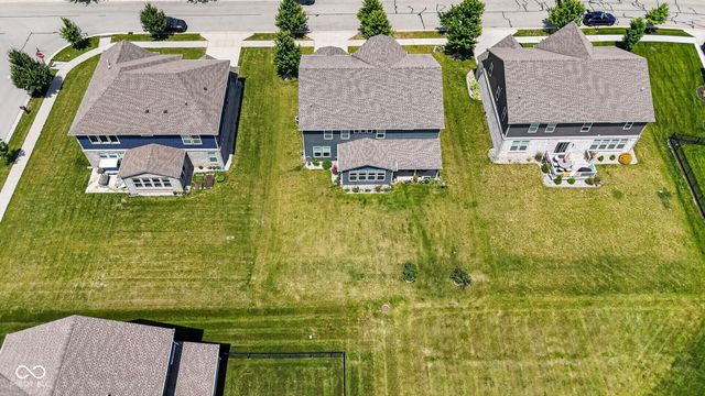 15577 Whelchel Drive, Fishers, IN 46037