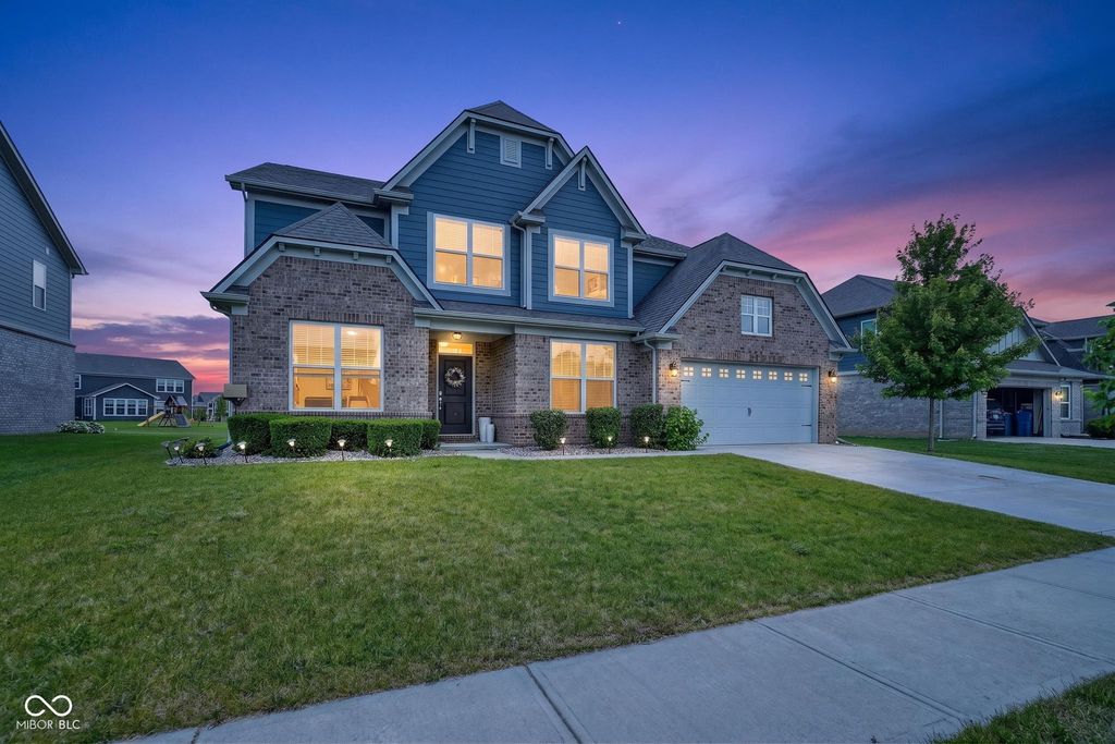 15577 Whelchel Drive, Fishers, IN 46037