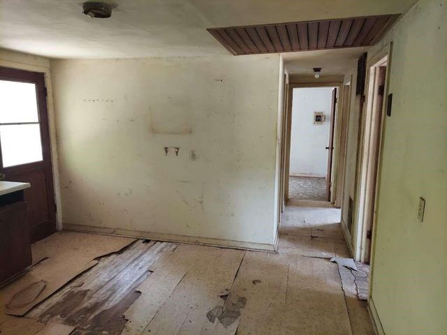 343 Nw Martin Luther King Drive, De Kalb, TX 75559