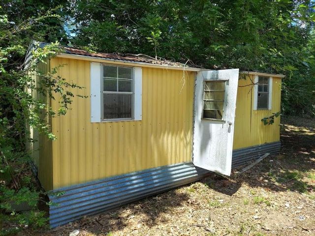 343 Nw Martin Luther King Drive, De Kalb, TX 75559