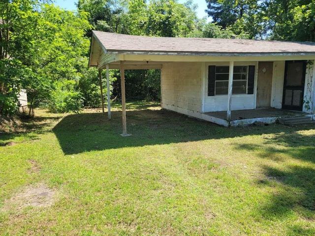 343 Nw Martin Luther King Drive, De Kalb, TX 75559