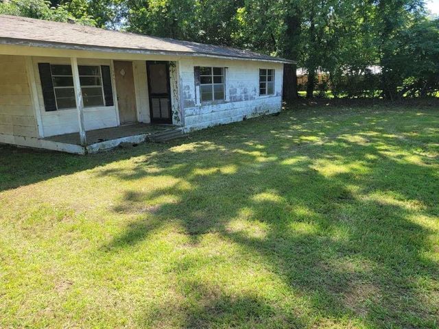 343 Nw Martin Luther King Drive, De Kalb, TX 75559